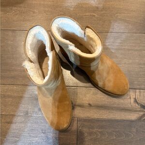 Ugg Tan Suede Ankle Boots with Shearling Lining